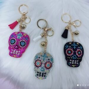 🆕️💀 MULTI COLOURED RHINESTONE SKULL BAG CHARMS / KEYCHAINS💀